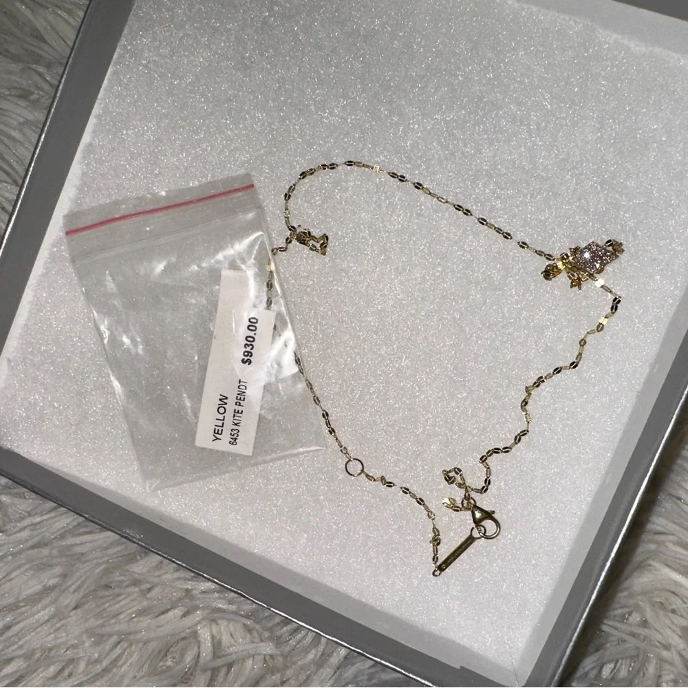 LANA
14k Diamond Mini Kite Pendant Necklace - Picture 4 of 8